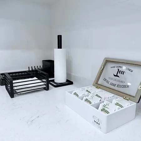 Modern With A Terrace * אסטפונה